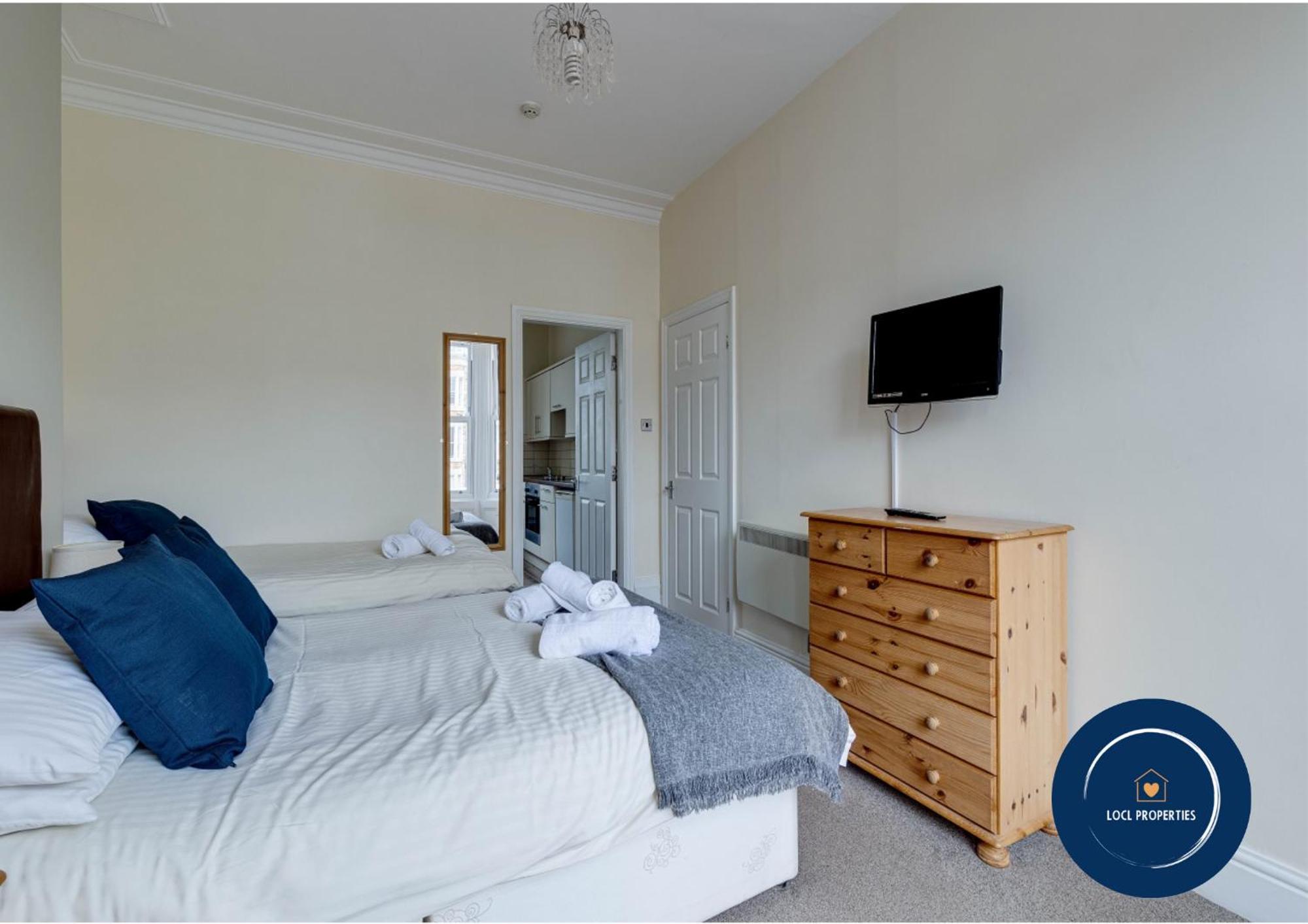 45 The Square Holiday Apartments Scarborough Eksteriør billede