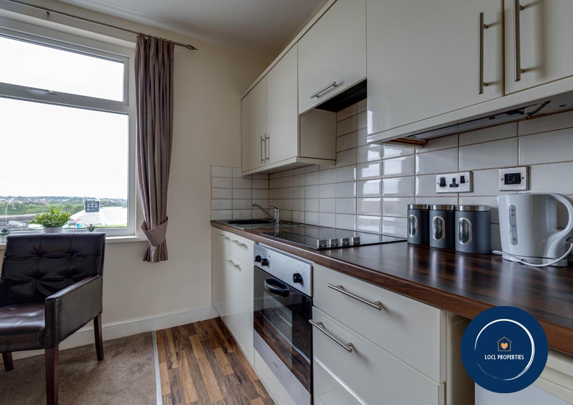 45 The Square Holiday Apartments Scarborough Eksteriør billede