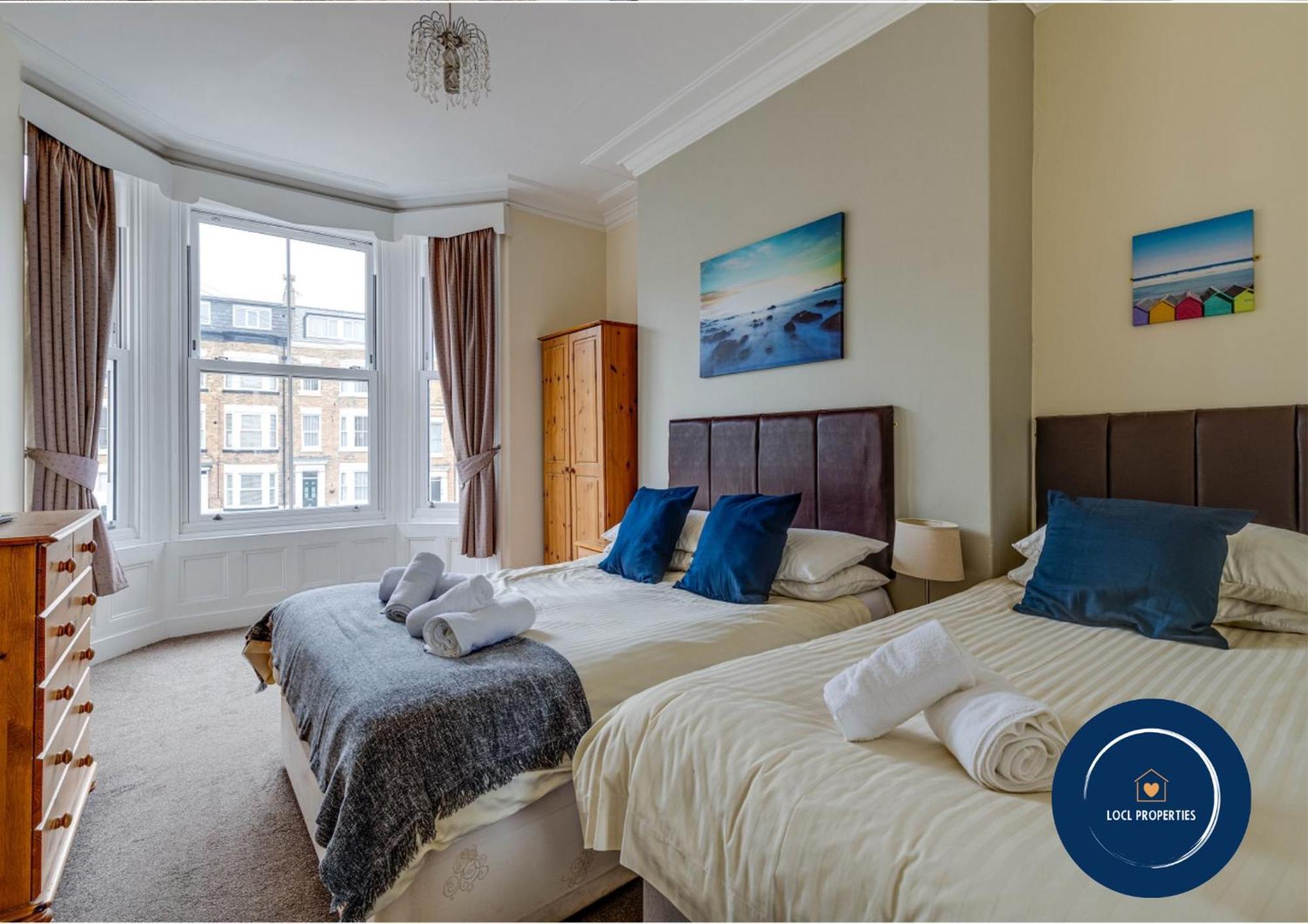 45 The Square Holiday Apartments Scarborough Eksteriør billede